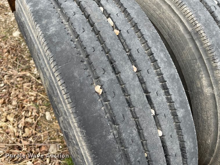 image for item FV9414 2008 XL  lowboy equipment trailer