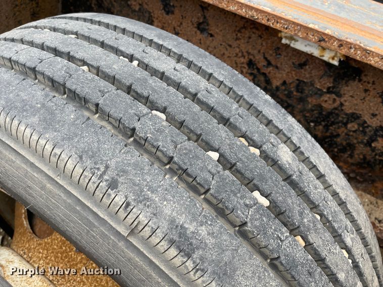 image for item FV9414 2008 XL  lowboy equipment trailer