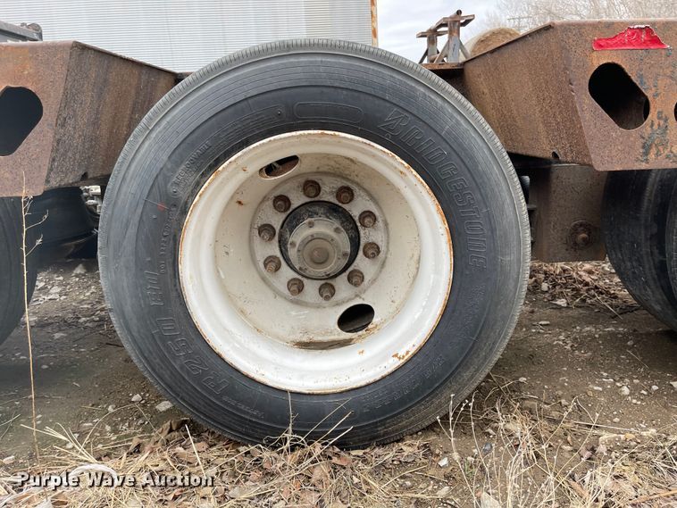 image for item FV9414 2008 XL  lowboy equipment trailer