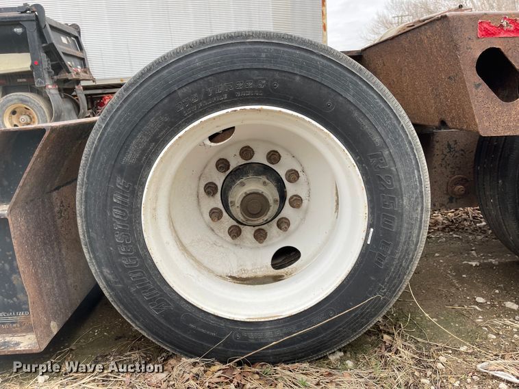 image for item FV9414 2008 XL  lowboy equipment trailer