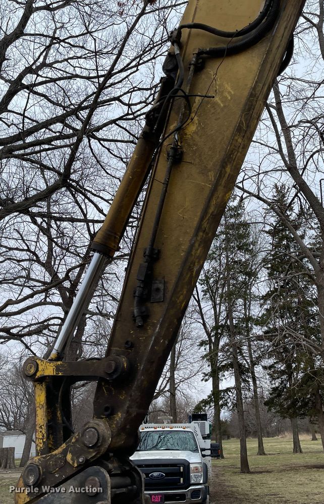 image for item FV9415 2007 Komatsu PC300LC-7E0  excavator