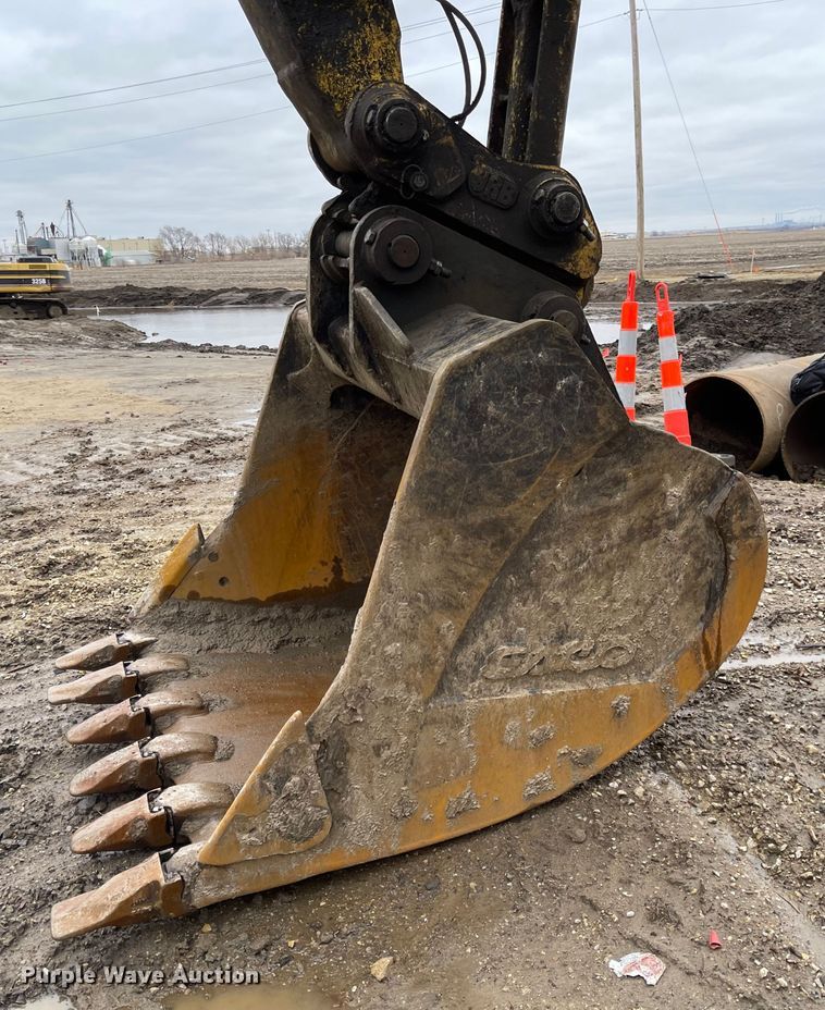 image for item FV9415 2007 Komatsu PC300LC-7E0  excavator