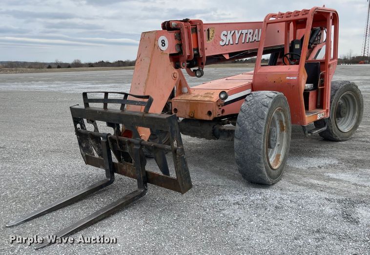 image for item FV9428 JLG 8042  telehandler