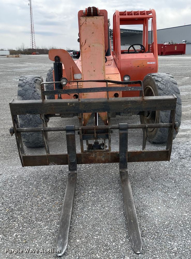 image for item FV9428 JLG 8042  telehandler