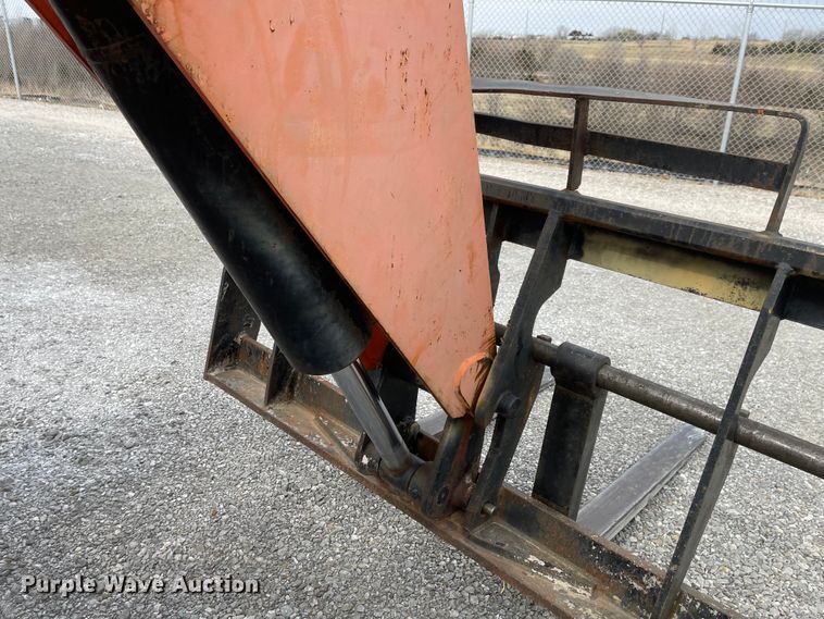 image for item FV9428 JLG 8042  telehandler