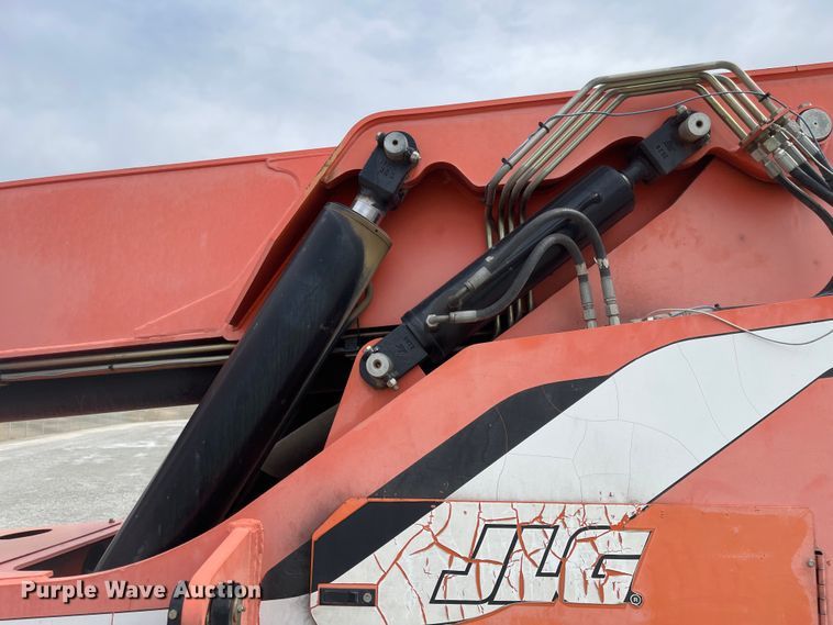 image for item FV9428 JLG 8042  telehandler
