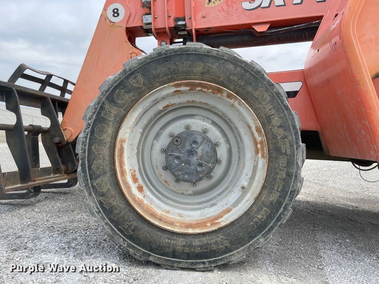 image for item FV9428 JLG 8042  telehandler