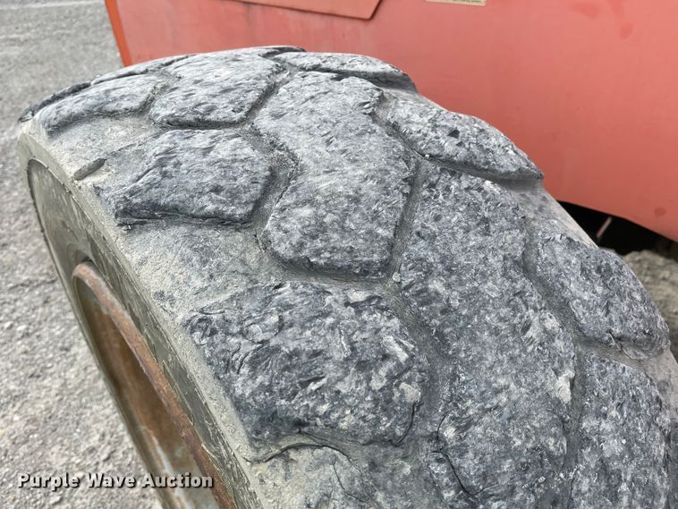 image for item FV9428 JLG 8042  telehandler