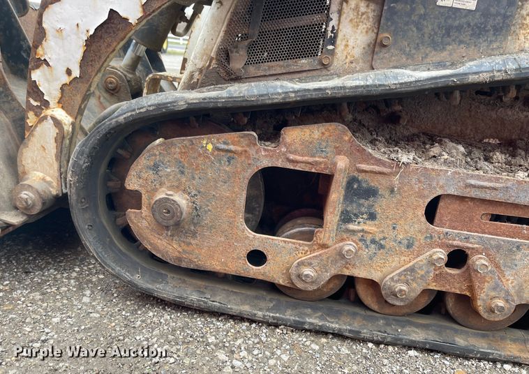 image for item FV9431 2006 Bobcat MT52  compact utility loader