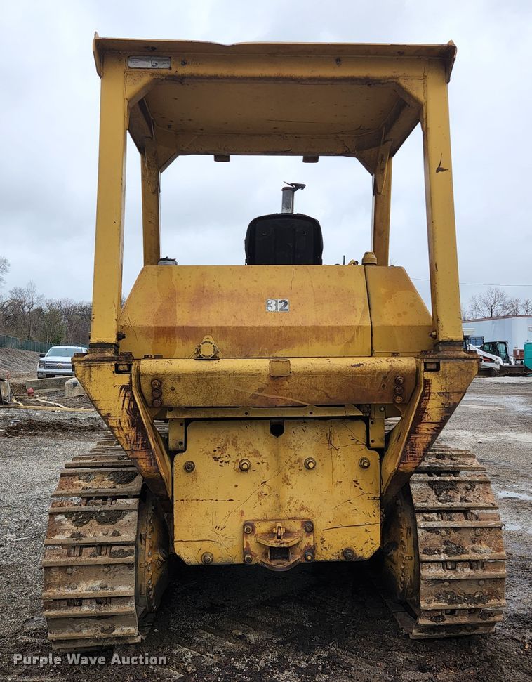 image for item HK9383 1978 Caterpillar 977L  track loader