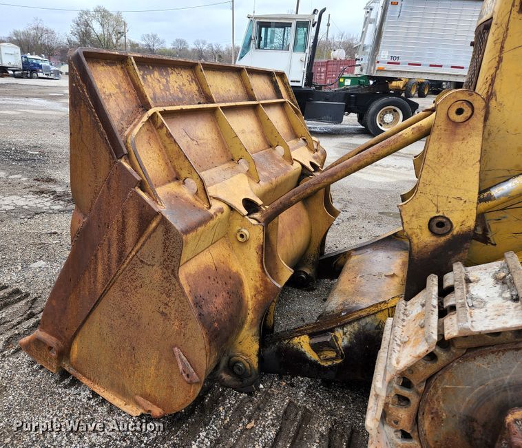 image for item HK9383 1978 Caterpillar 977L  track loader
