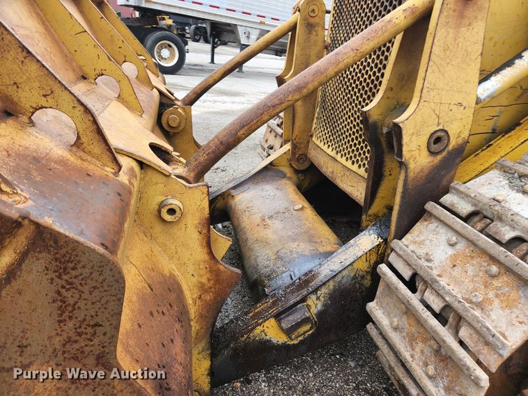 image for item HK9383 1978 Caterpillar 977L  track loader