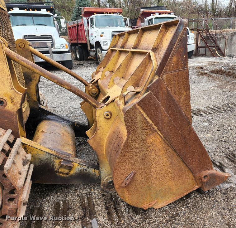 image for item HK9383 1978 Caterpillar 977L  track loader