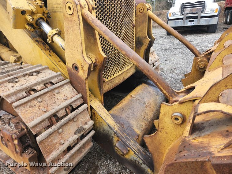 image for item HK9383 1978 Caterpillar 977L  track loader