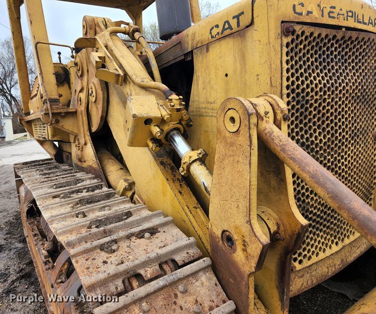 image for item HK9383 1978 Caterpillar 977L  track loader