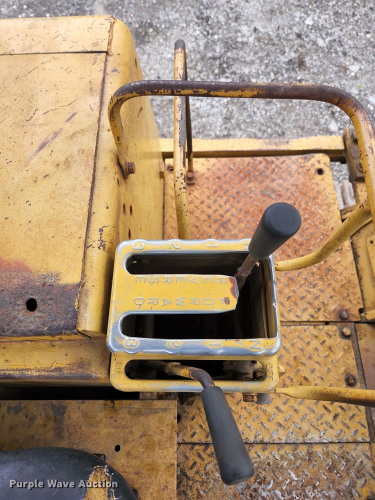 image for item HK9383 1978 Caterpillar 977L  track loader