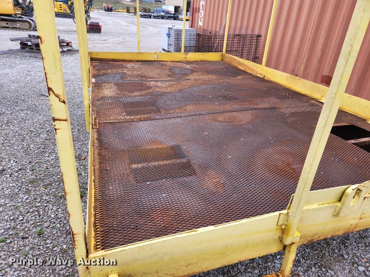 image for item HK9389 Barge