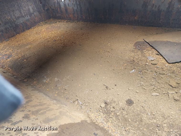 image for item HK9389 Barge