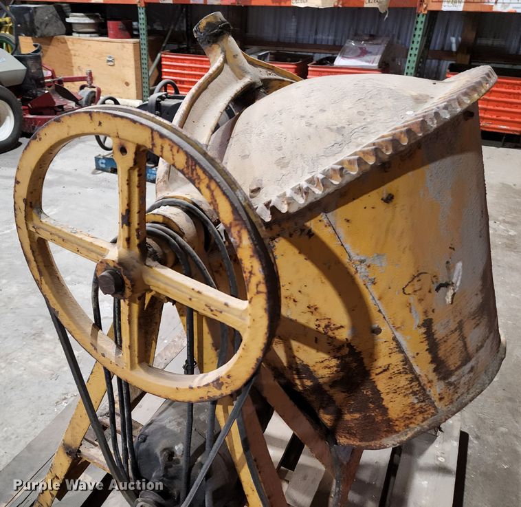 image for item HK9403 Concrete mixer