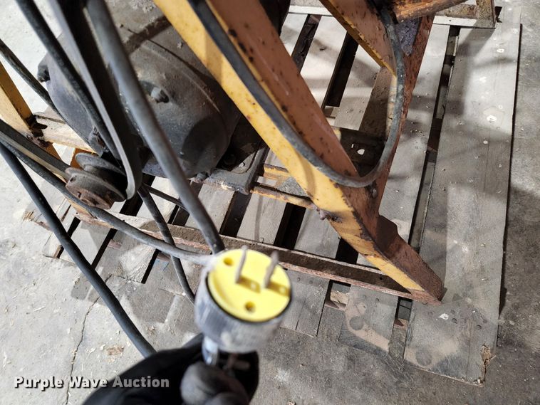 image for item HK9403 Concrete mixer