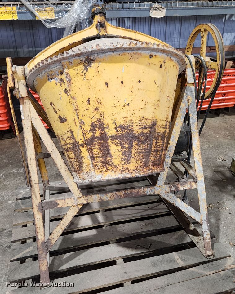 image for item HK9403 Concrete mixer