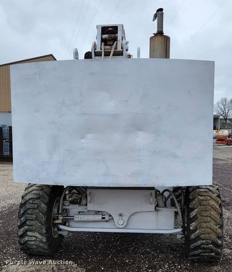 image for item HK9409 1997 Mark Lift CH60C  boom lift