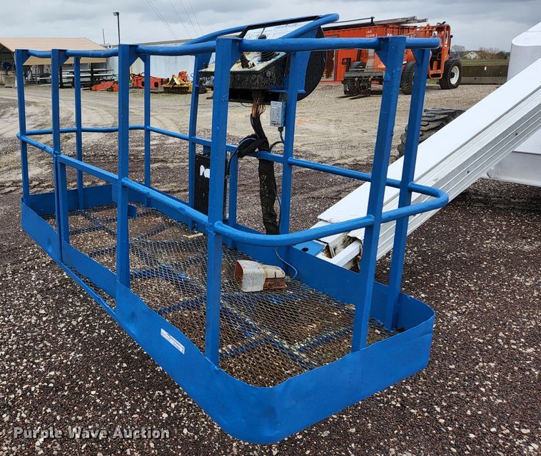image for item HK9409 1997 Mark Lift CH60C  boom lift