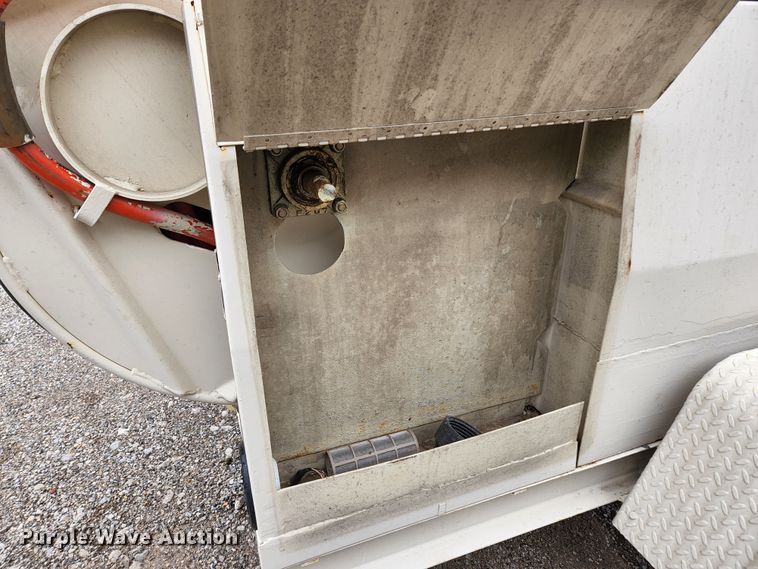 image for item HK9410 1988 Aquatech EJ-600E  sewer jetter trailer