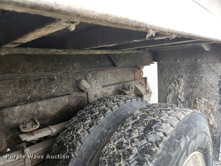 image for item HK9420 2003 Ford F650 Super Duty  dump truck