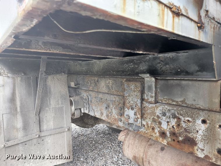 image for item HK9420 2003 Ford F650 Super Duty  dump truck