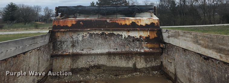 image for item HK9420 2003 Ford F650 Super Duty  dump truck