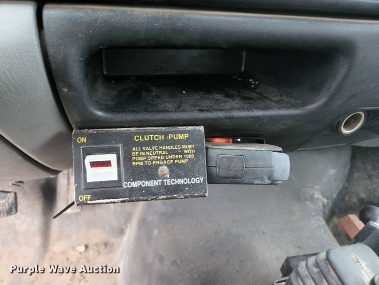 image for item HK9420 2003 Ford F650 Super Duty  dump truck