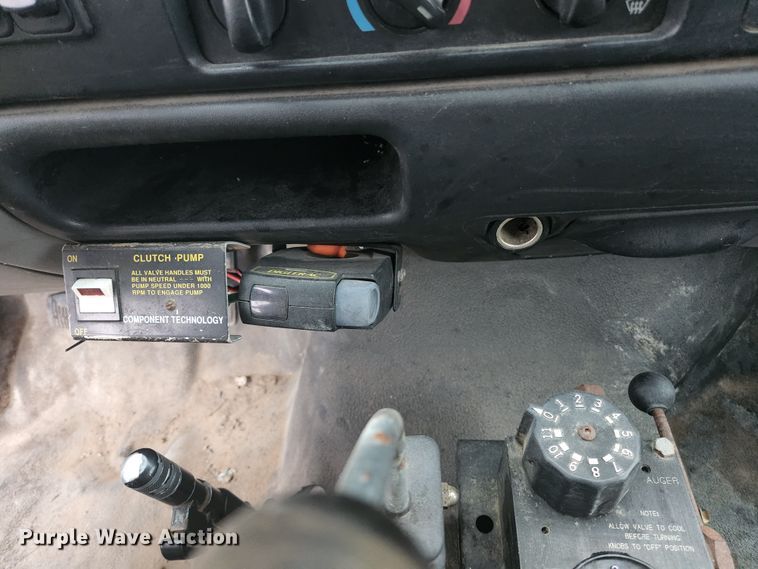 image for item HK9420 2003 Ford F650 Super Duty  dump truck