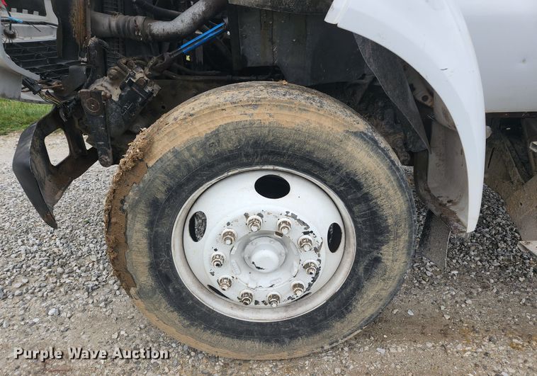 image for item HK9420 2003 Ford F650 Super Duty  dump truck