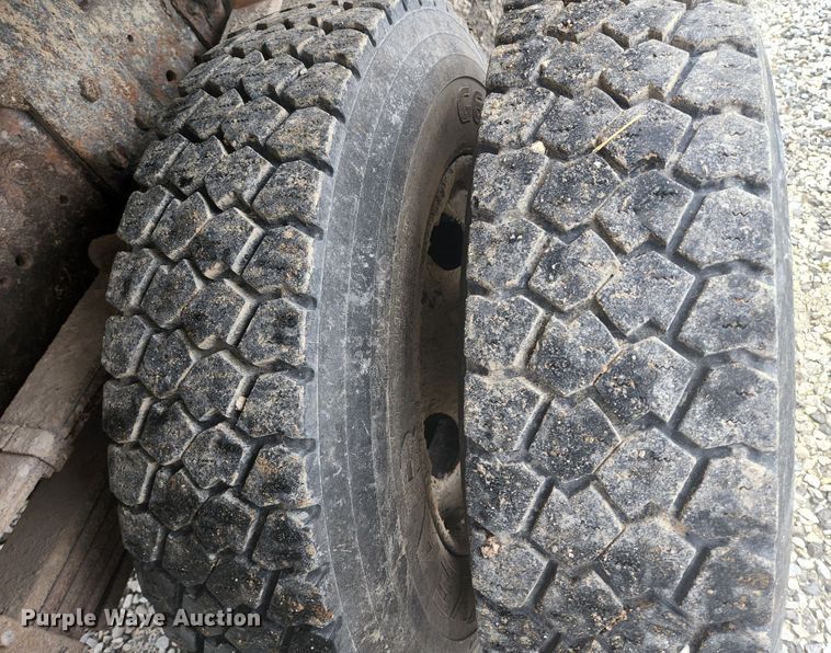 image for item HK9420 2003 Ford F650 Super Duty  dump truck