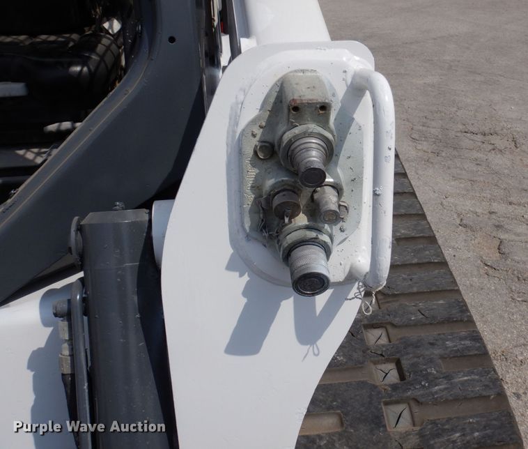 image for item HK9456 2016 Bobcat T650  tracked skid steer loader