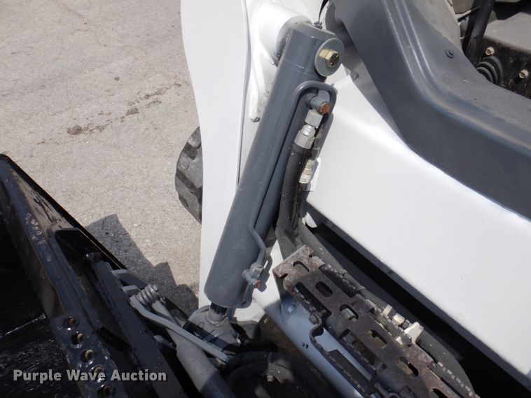 image for item HK9456 2016 Bobcat T650  tracked skid steer loader