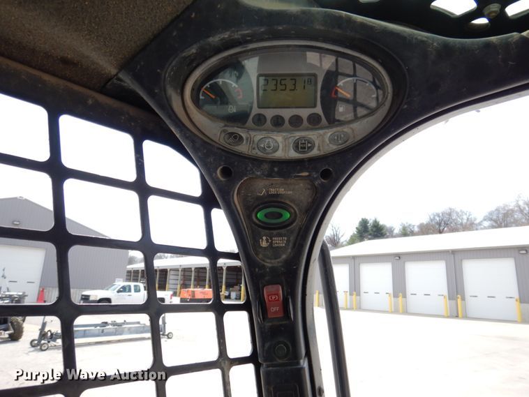 image for item HK9456 2016 Bobcat T650  tracked skid steer loader