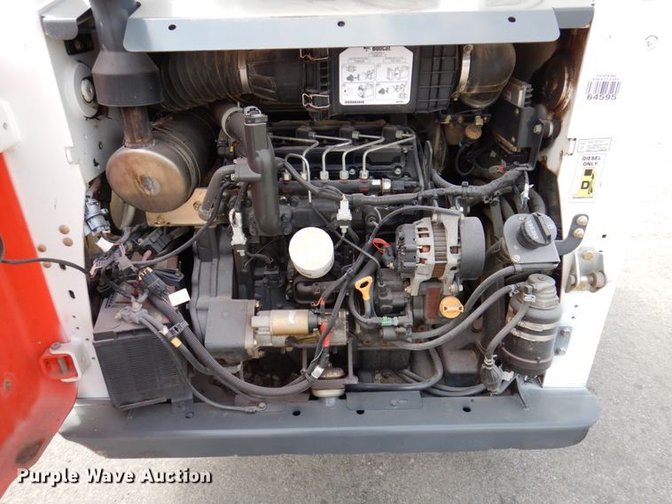 image for item HK9456 2016 Bobcat T650  tracked skid steer loader