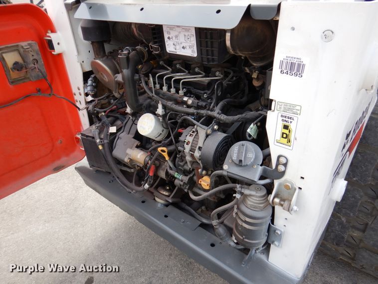 image for item HK9456 2016 Bobcat T650  tracked skid steer loader