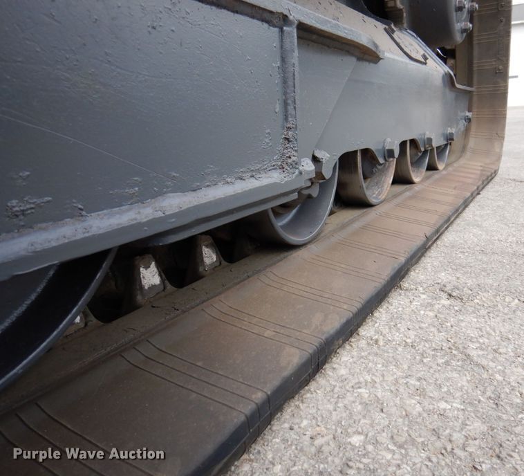 image for item HK9456 2016 Bobcat T650  tracked skid steer loader