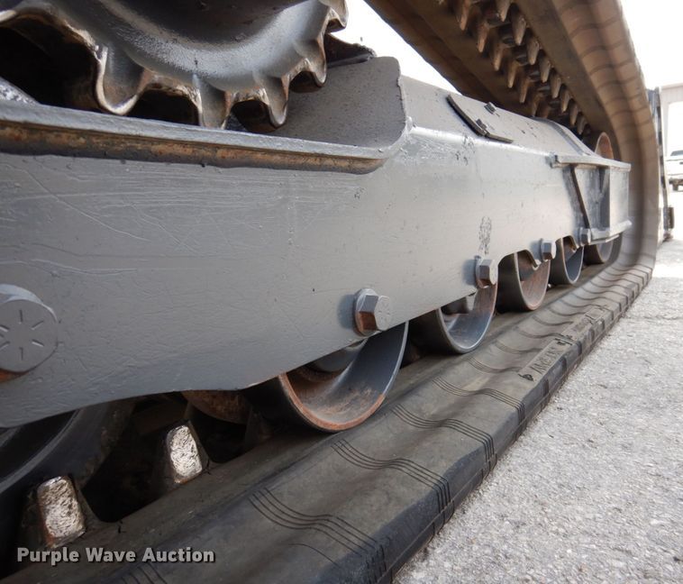 image for item HK9456 2016 Bobcat T650  tracked skid steer loader