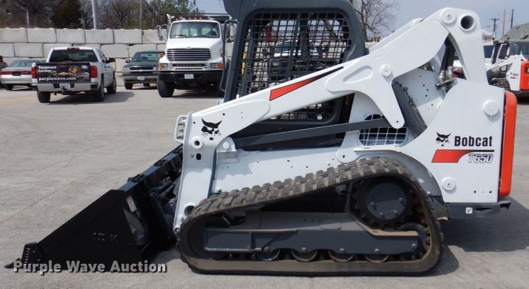 image for item HK9457 2016 Bobcat T650  tracked skid steer loader