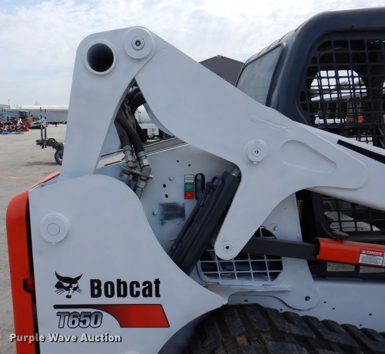 image for item HK9457 2016 Bobcat T650  tracked skid steer loader