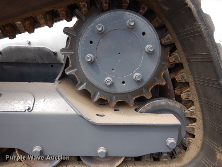 image for item HK9457 2016 Bobcat T650  tracked skid steer loader