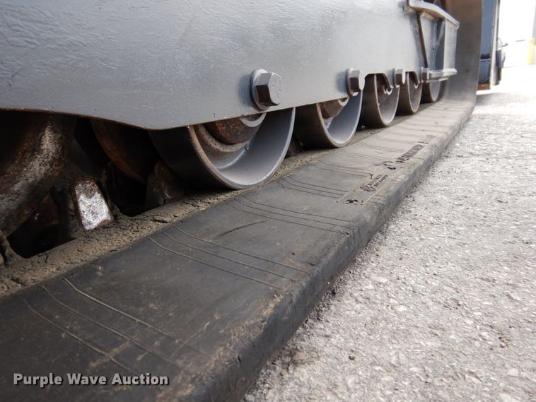 image for item HK9457 2016 Bobcat T650  tracked skid steer loader