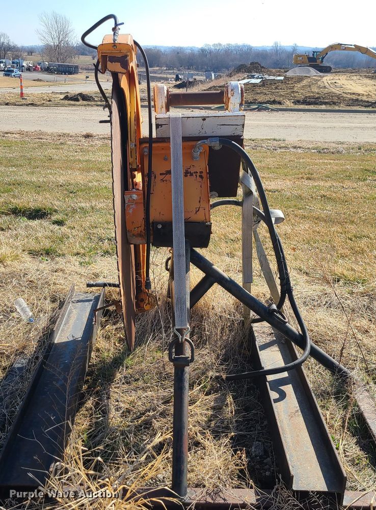 image for item IF9359 Echidna  excavator concrete saw