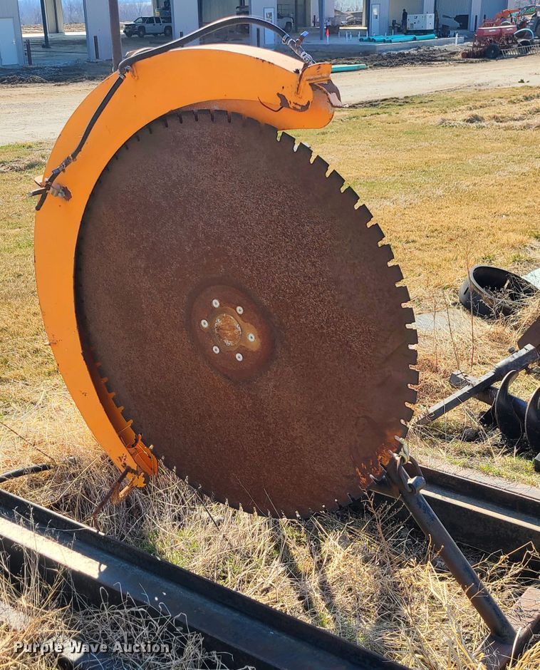 image for item IF9359 Echidna  excavator concrete saw