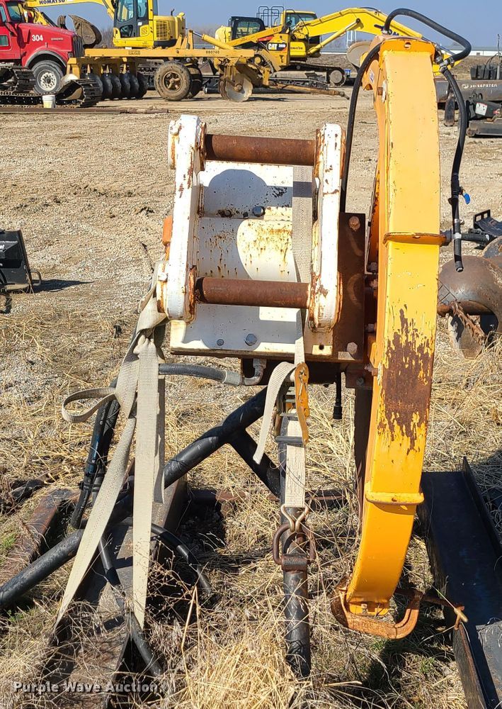 image for item IF9359 Echidna  excavator concrete saw