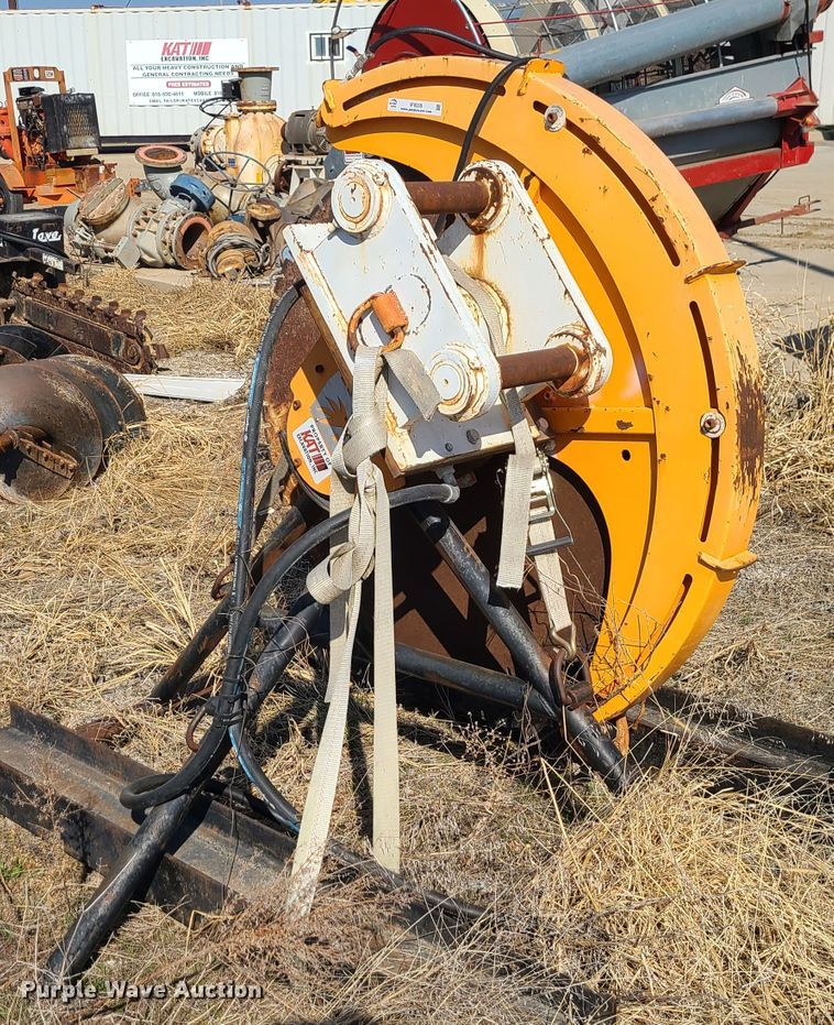 image for item IF9359 Echidna  excavator concrete saw